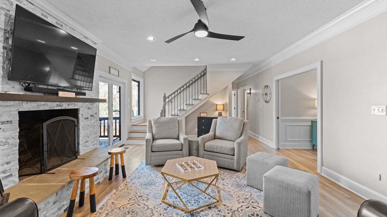 Photo of Bedroom in Troutman