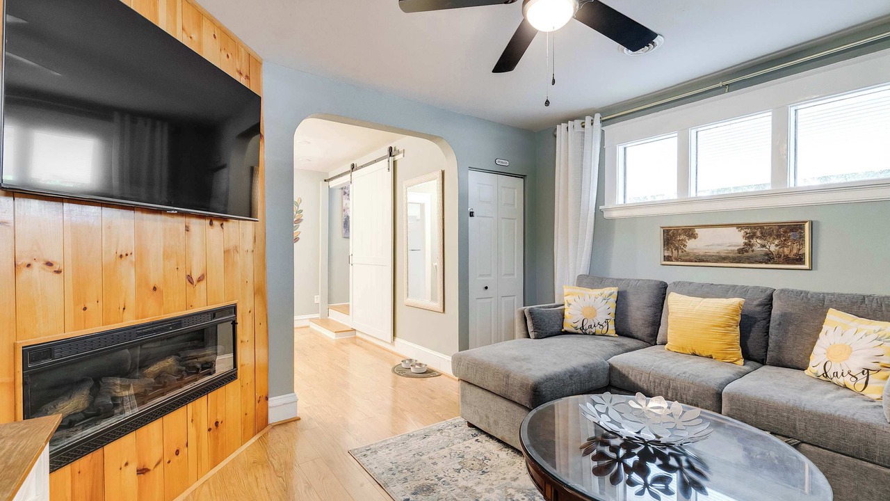Photo of Livingroom in Richmond