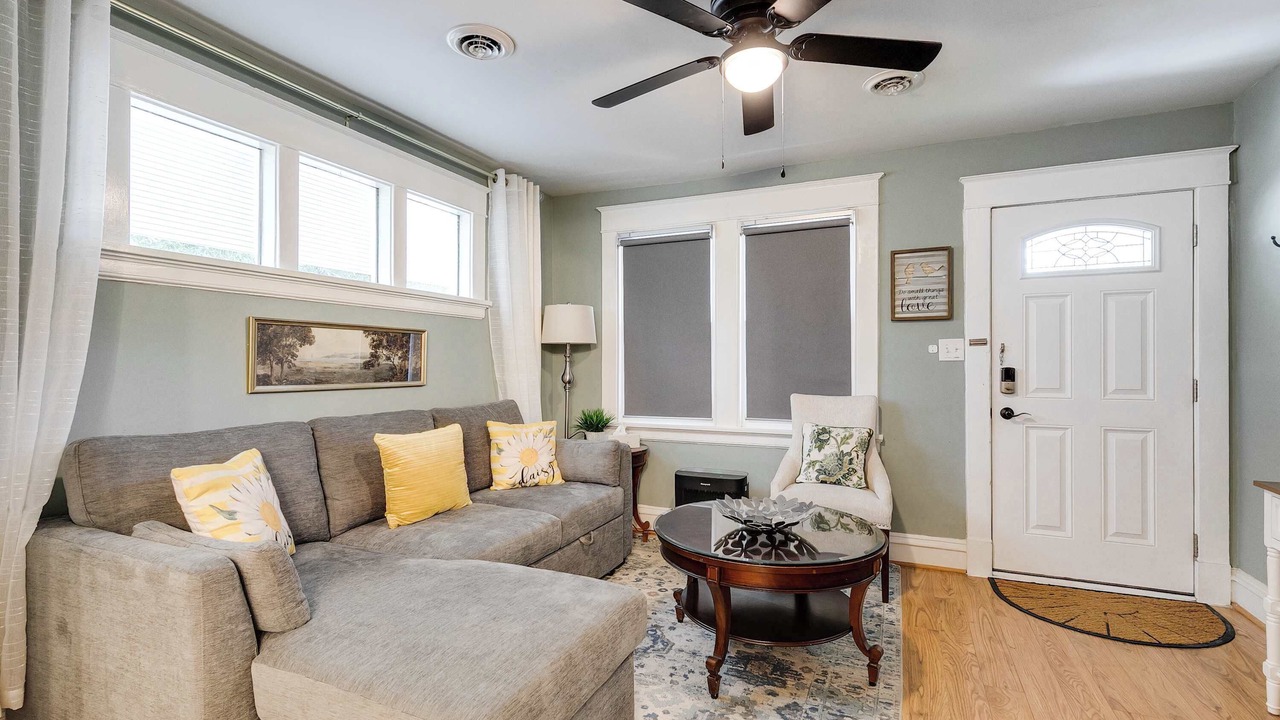 Photo of Livingroom in Richmond