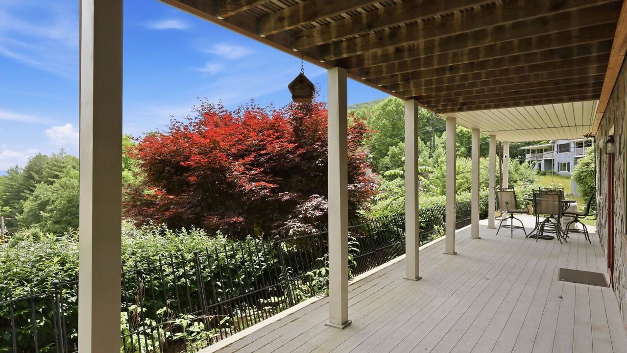 Photo of Patio Balcony in Waynesville