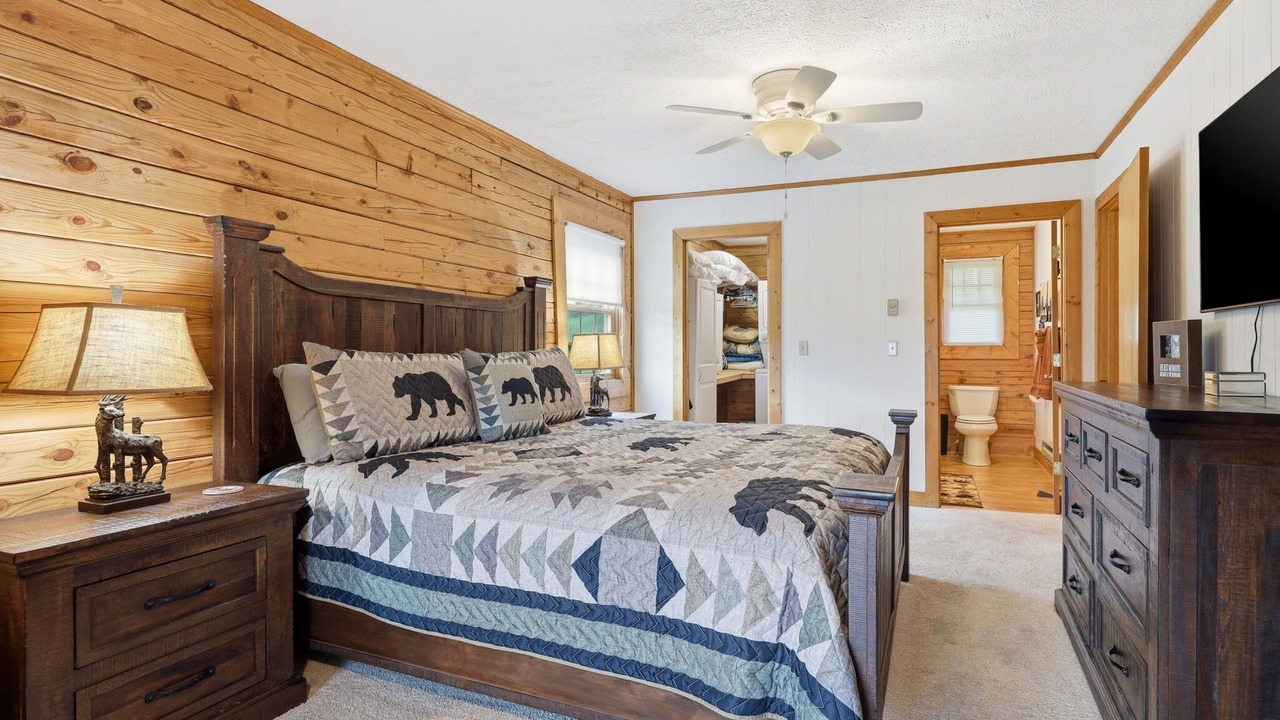 Photo of Bedroom in Waynesville