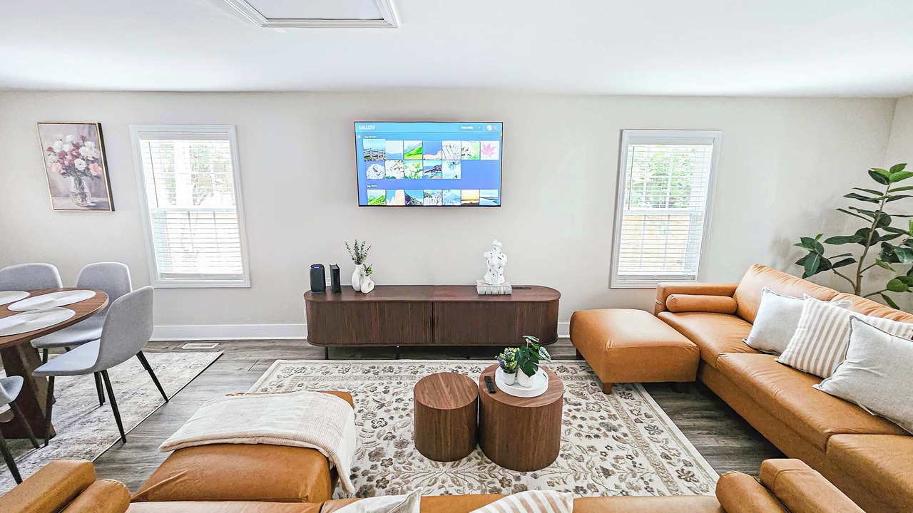 Photo of Livingroom in Burlington