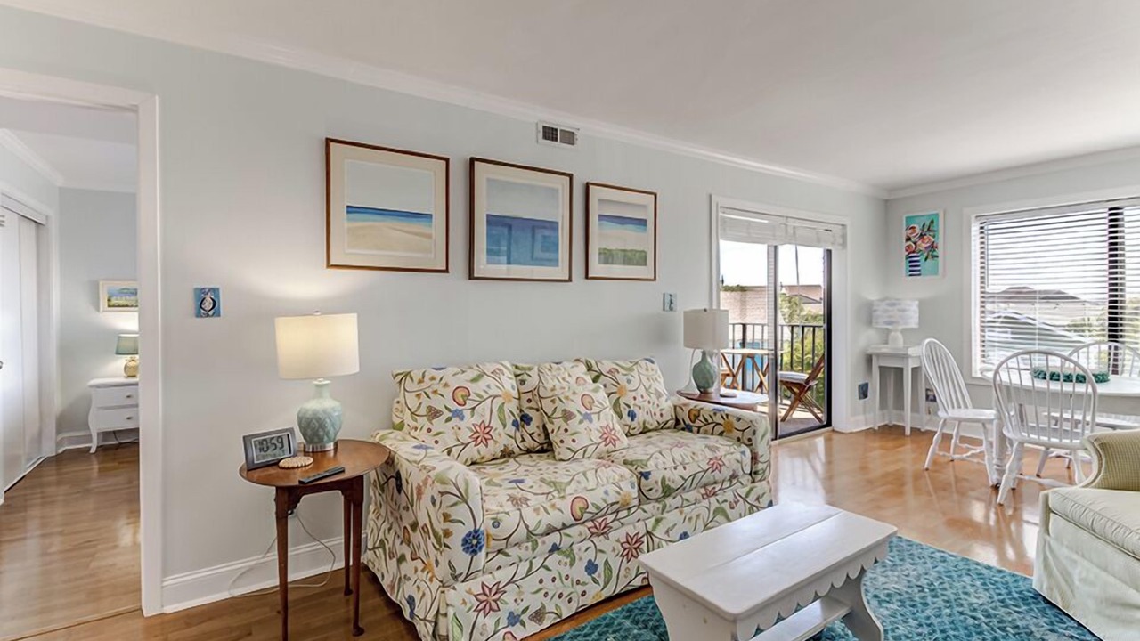 Photo of Livingroom in Wrightsville Beach