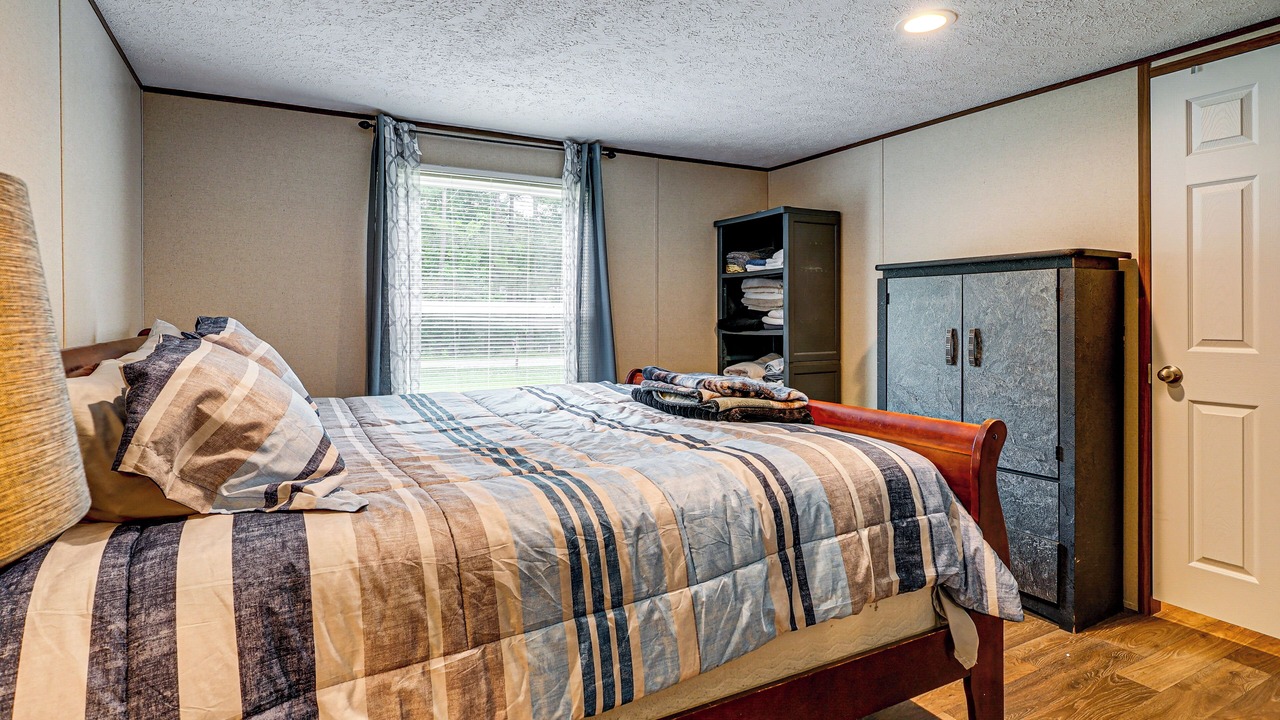 Photo of Bedroom in Navassa