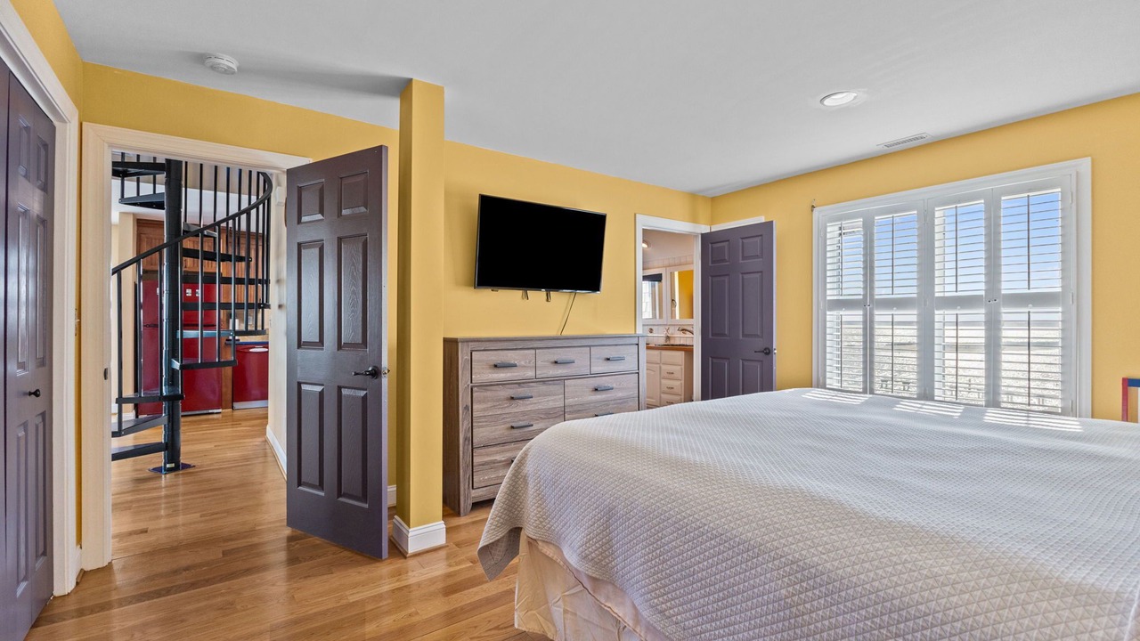 Photo of Bedroom in Sealevel