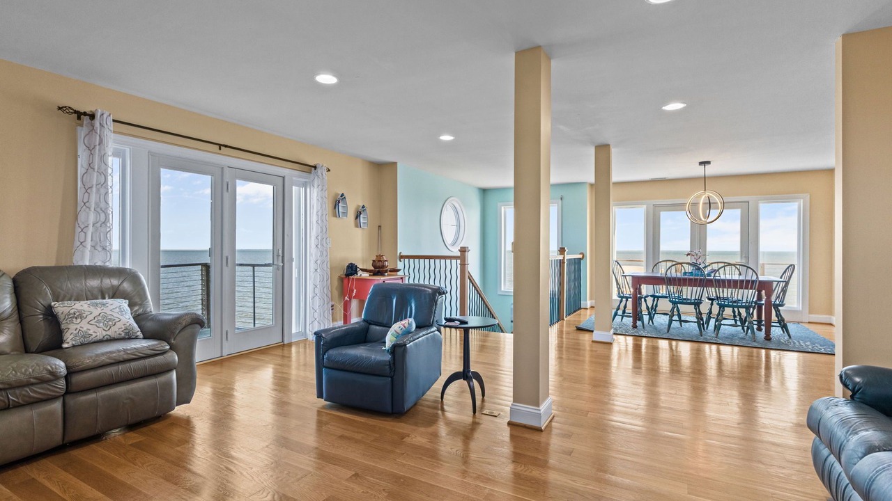 Photo of Livingroom in Sealevel