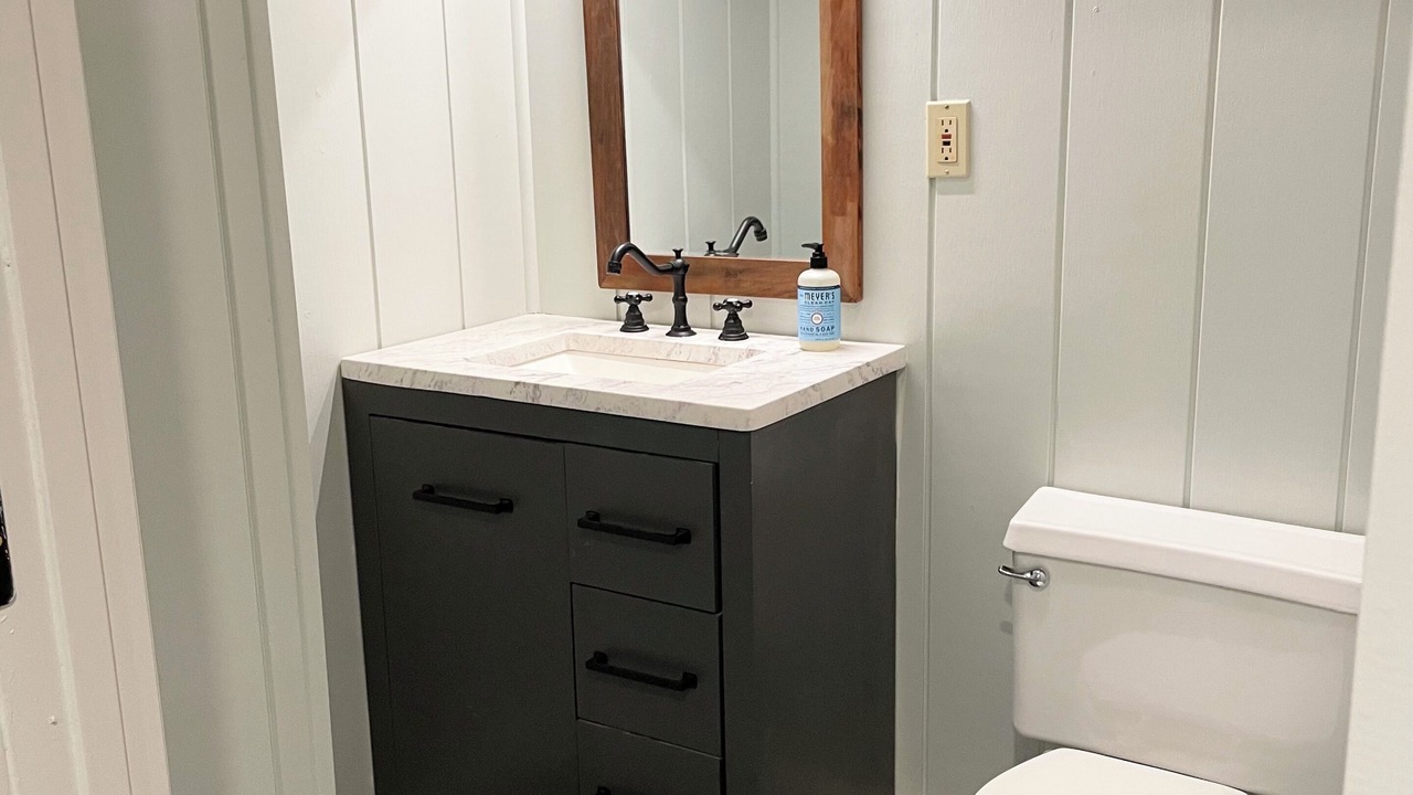 Photo of Bathroom in Lake Sequoyah
