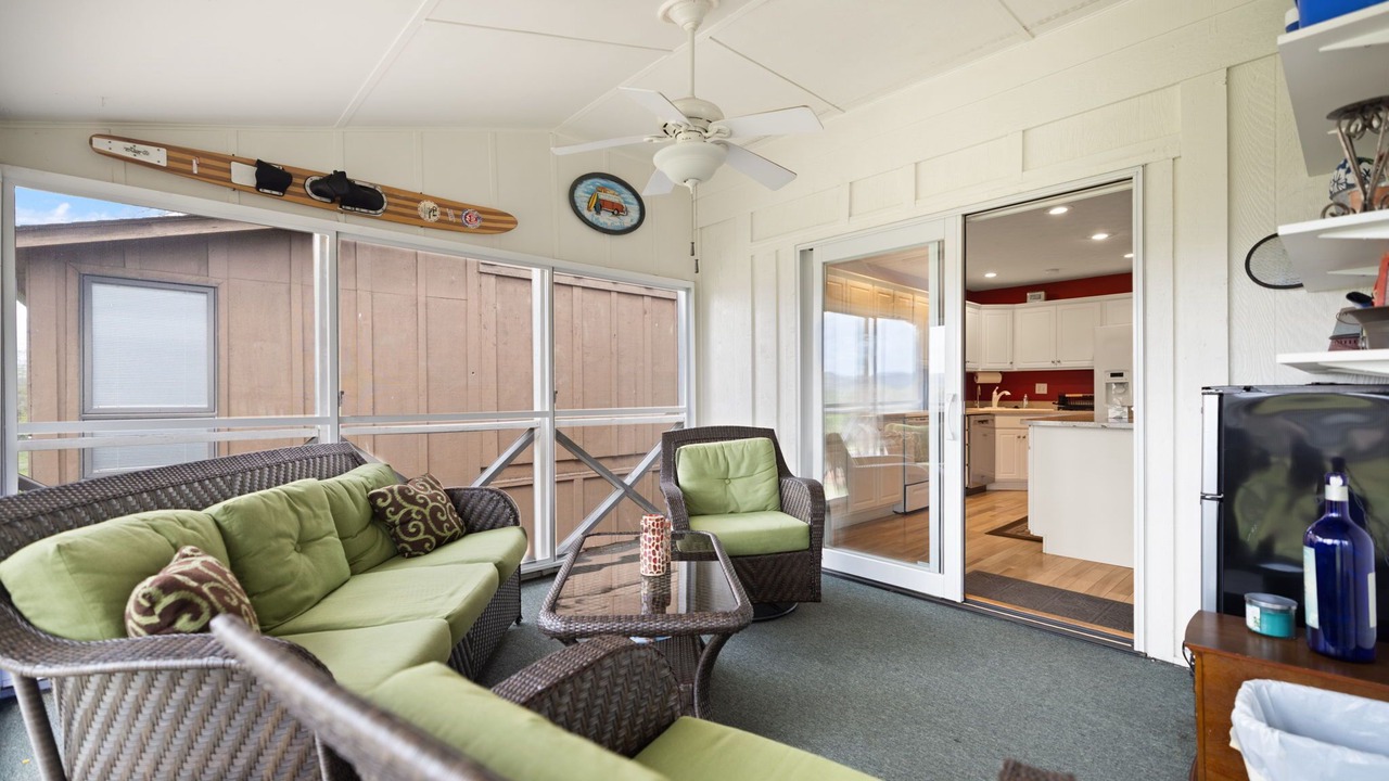 Photo of Livingroom in Bronston
