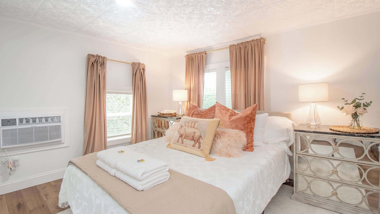 Photo of Bedroom in Morehead City