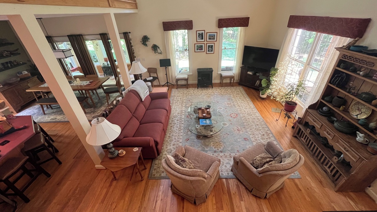 Photo of Livingroom in Blacksburg