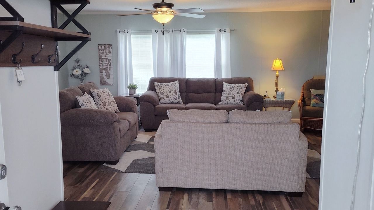 Photo of Livingroom in Harkers Island