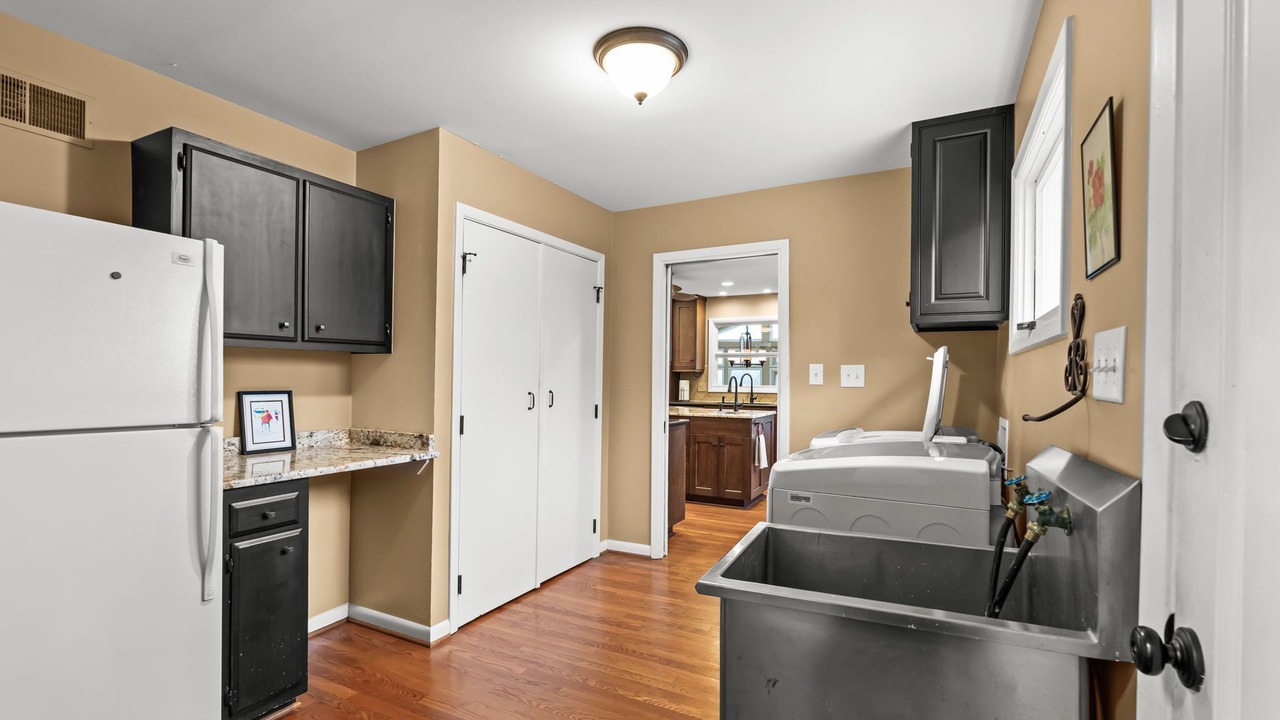Photo of Bedroom in Jamestown