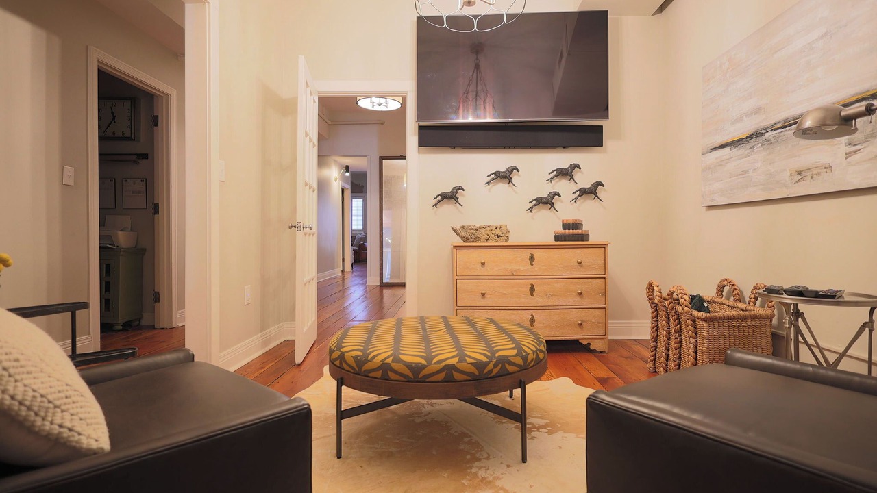 Photo of Livingroom in Downtown Knoxville