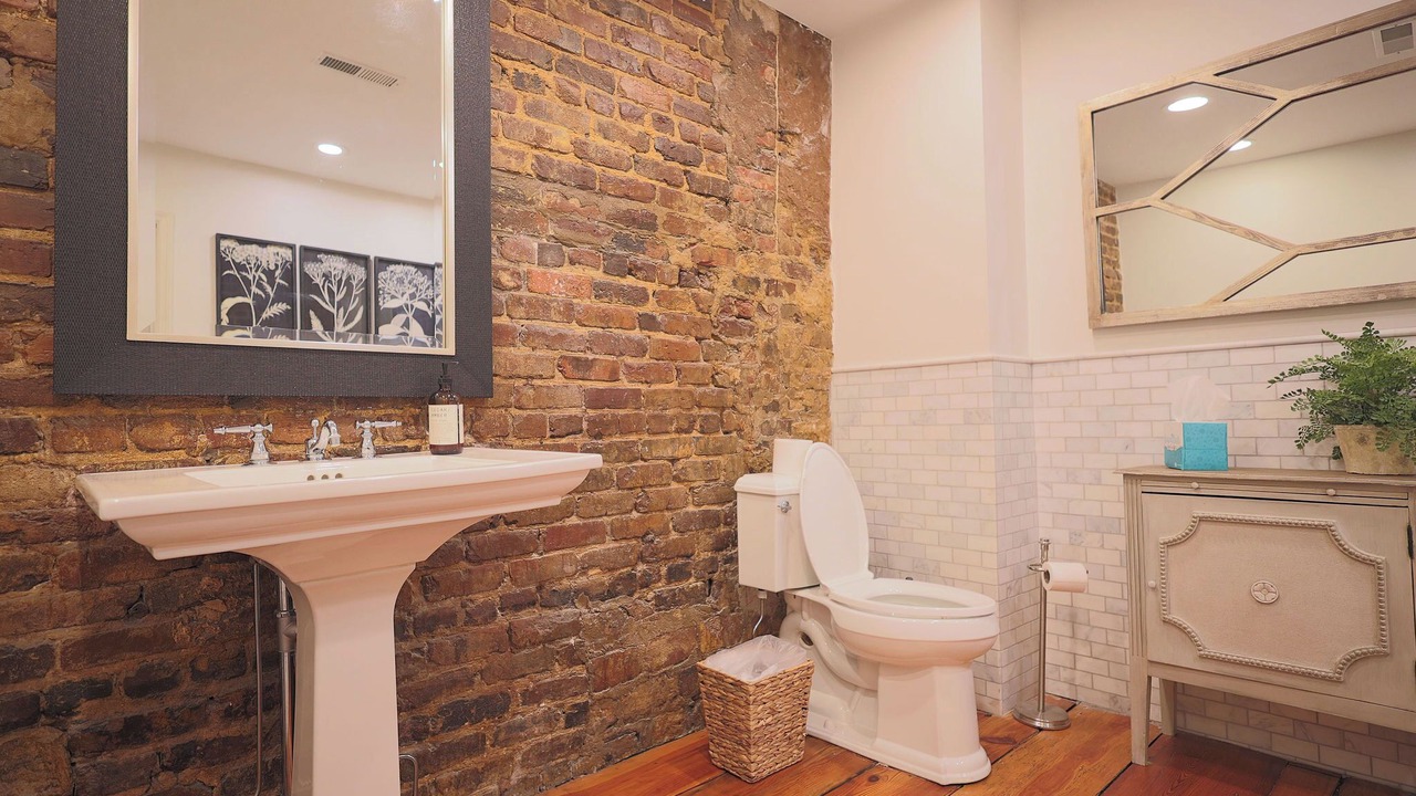 Photo of Bathroom in Downtown Knoxville
