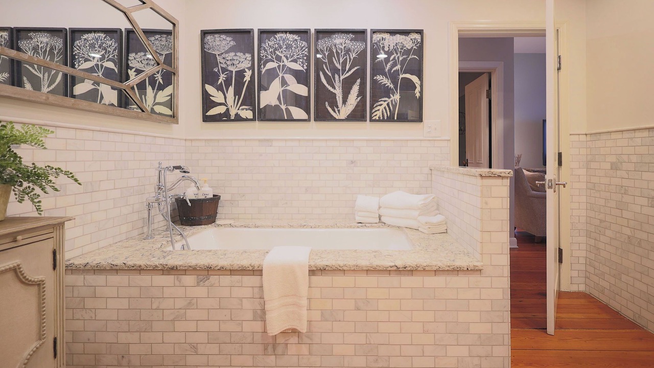 Photo of Bathroom in Downtown Knoxville