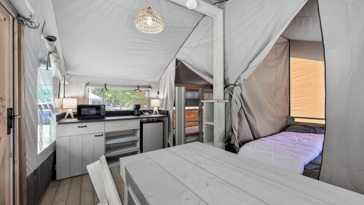 Photo of Bedroom in New River