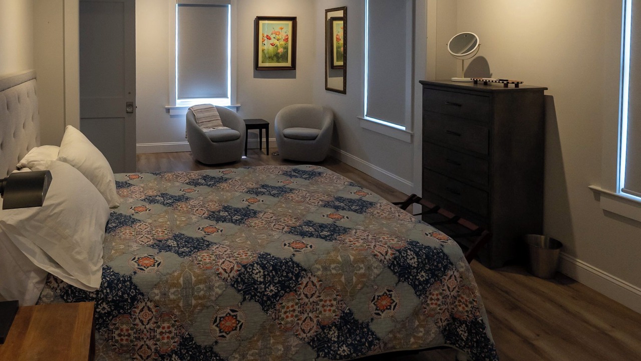 Photo of Bedroom in Hendersonville