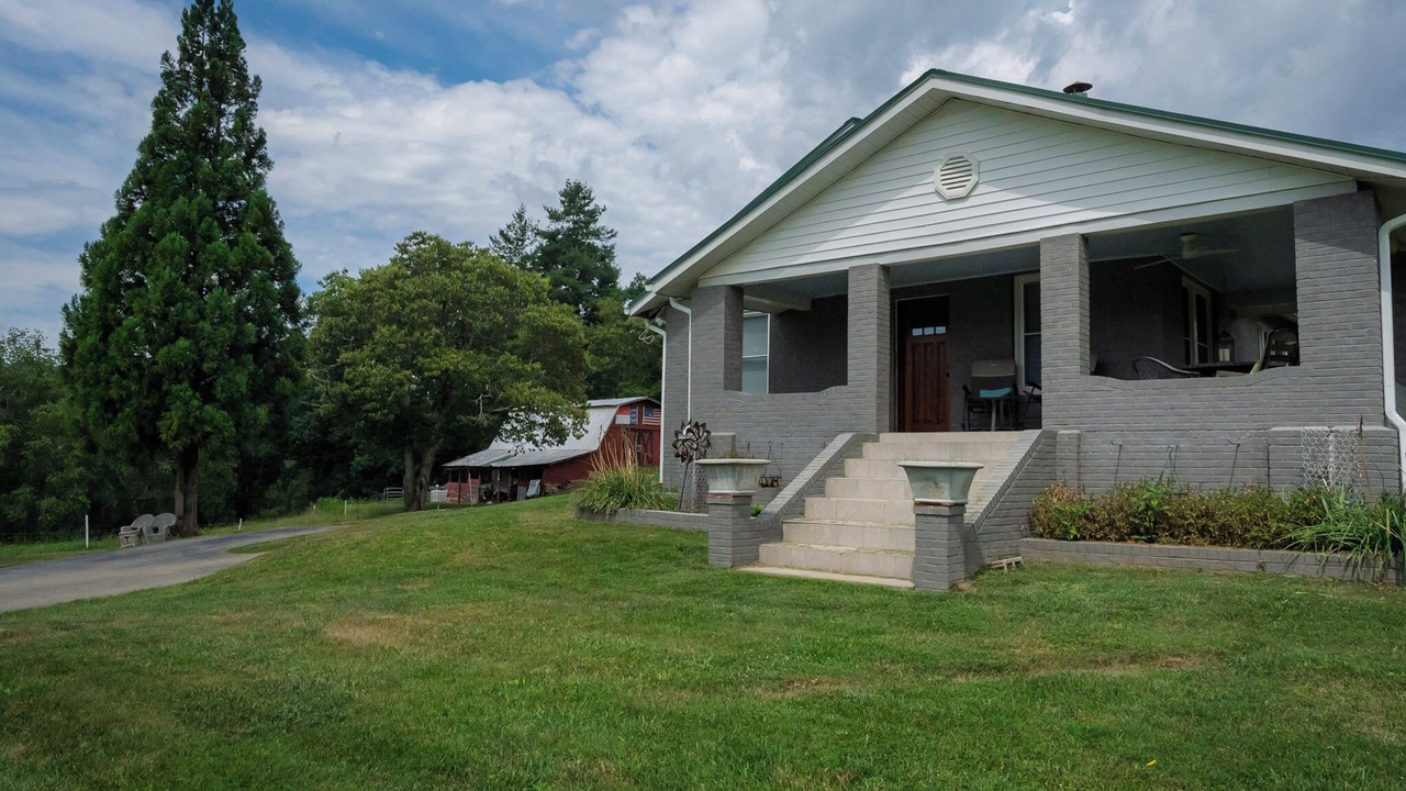 Photo of Outdoor in Hendersonville