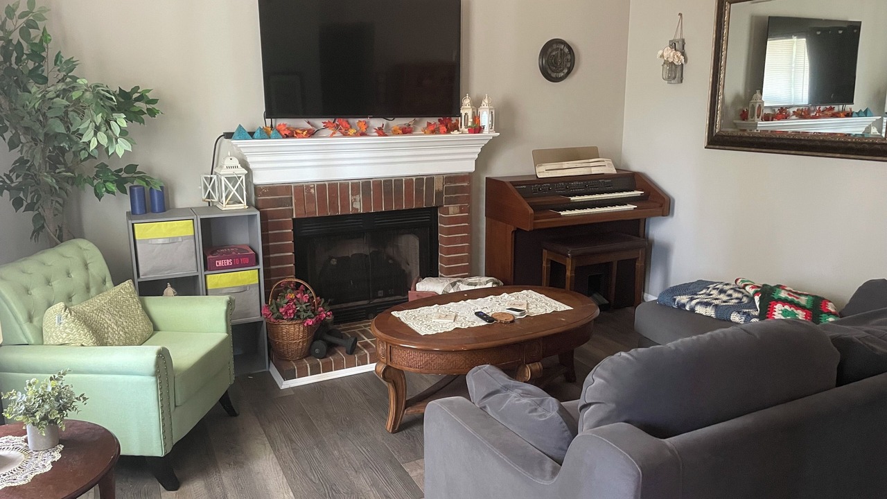 Photo of Livingroom in Youngsville