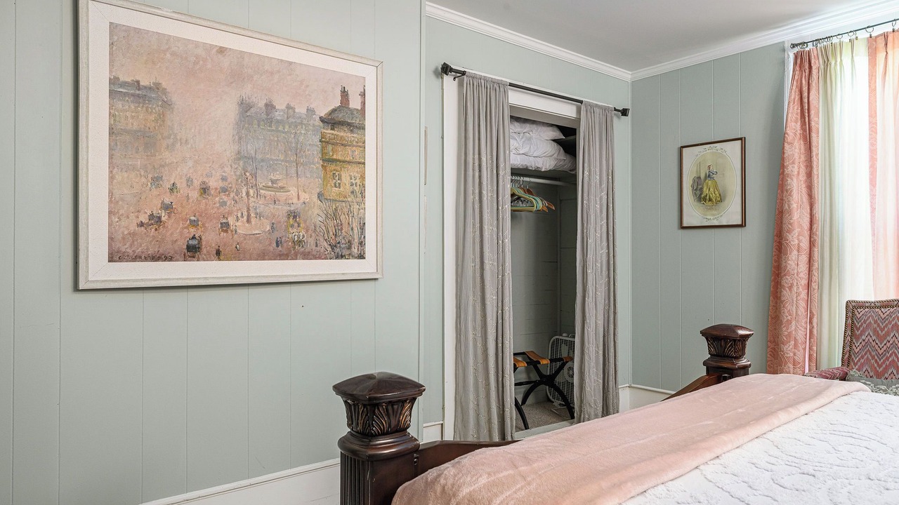 Photo of Bedroom in Mocksville