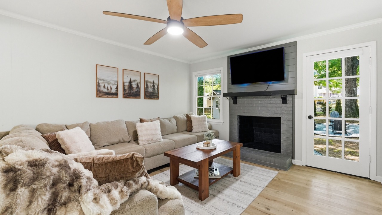 Photo of Livingroom in Greensboro
