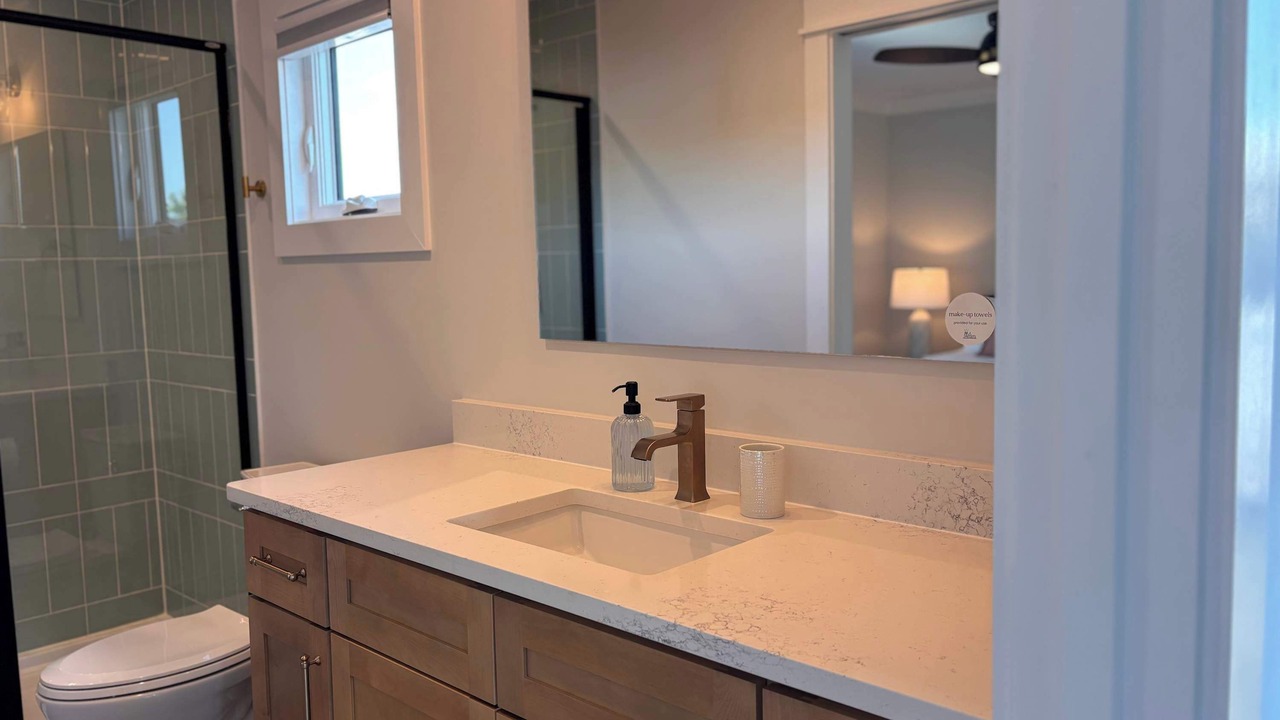 Photo of Bathroom in River District