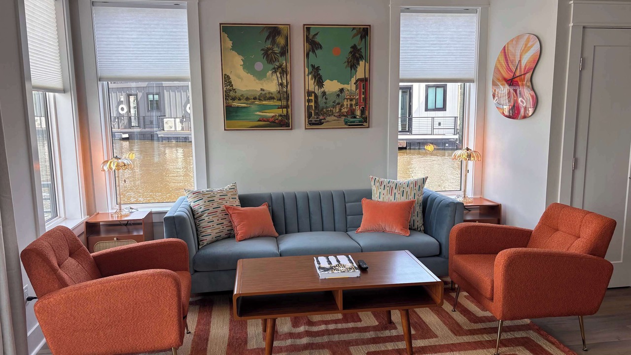 Photo of Livingroom in River District