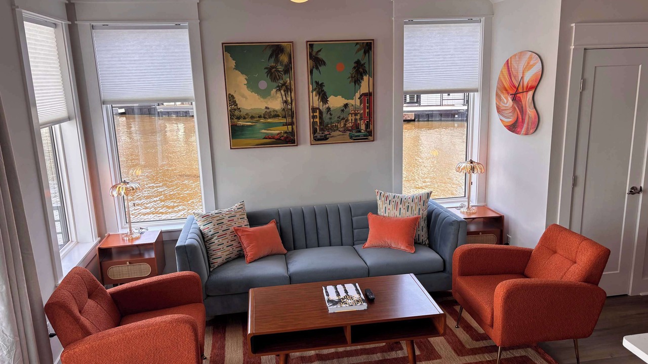 Photo of Livingroom in River District