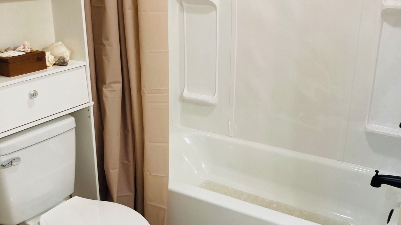 Photo of Bathroom in Martinsville