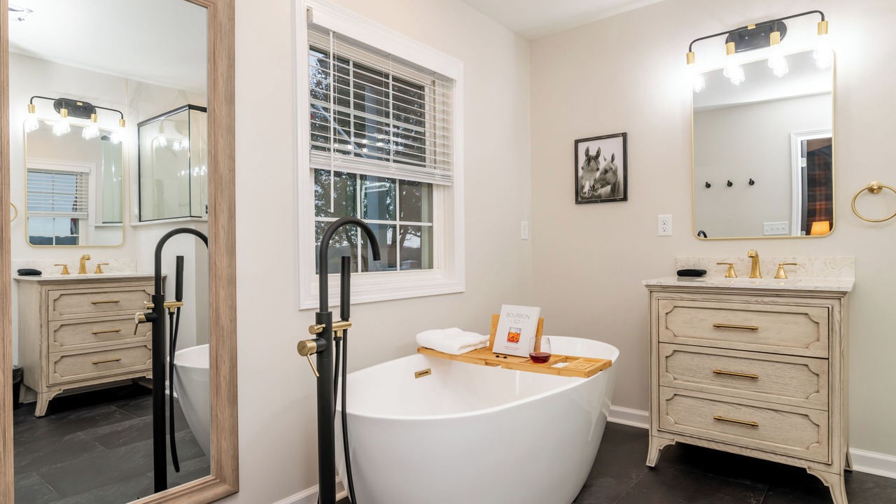 Photo of Bathroom in Bardstown