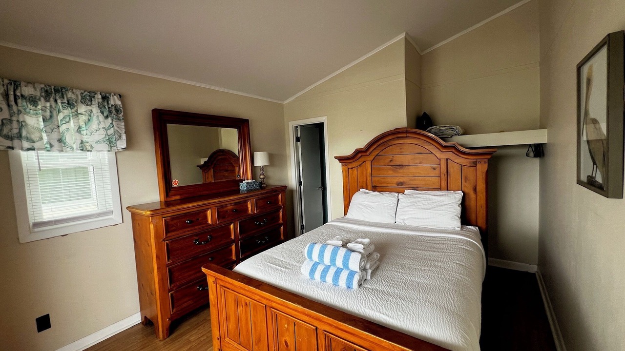 Photo of Bedroom in Ocean Isle Beach