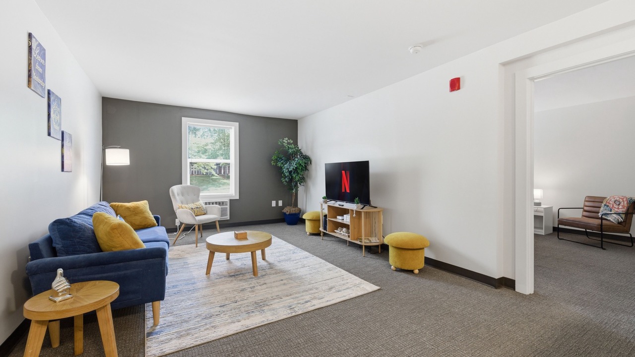 Photo of Livingroom in Northwest Raleigh