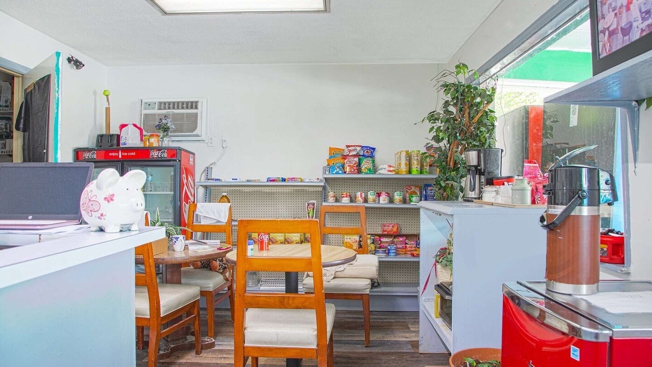 Photo of Livingroom in Calhoun
