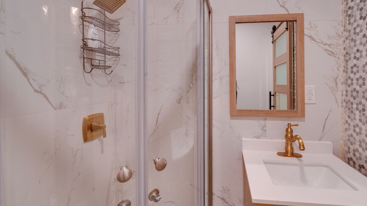 Photo of Bathroom in Bellepoint