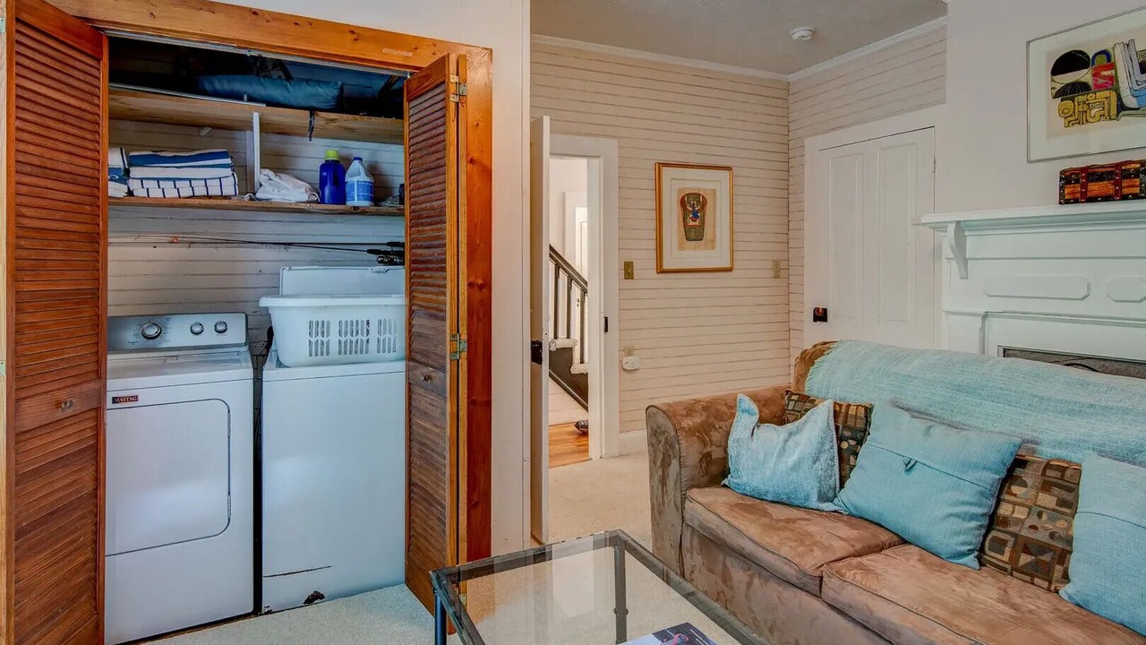 Photo of Livingroom in Todd