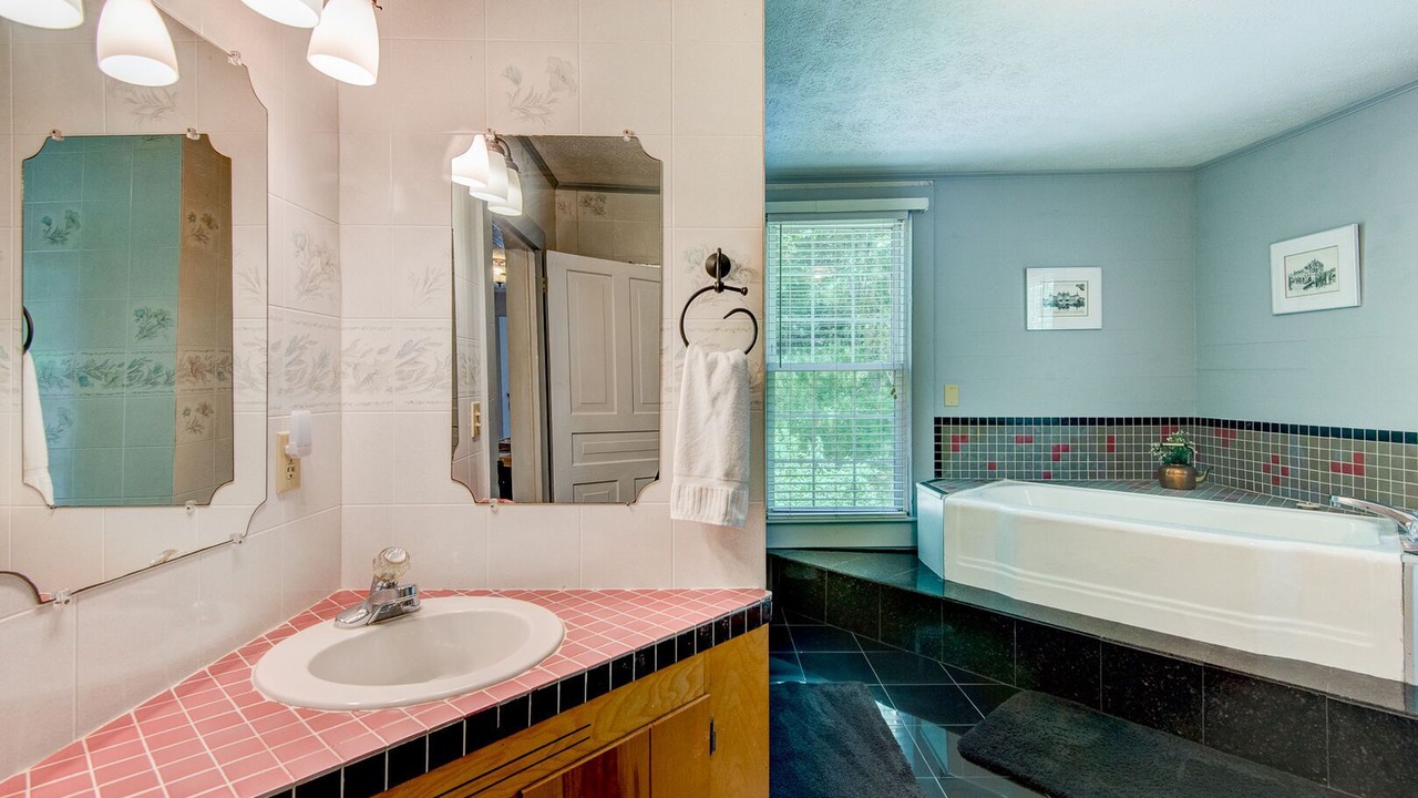 Photo of Bathroom in Todd