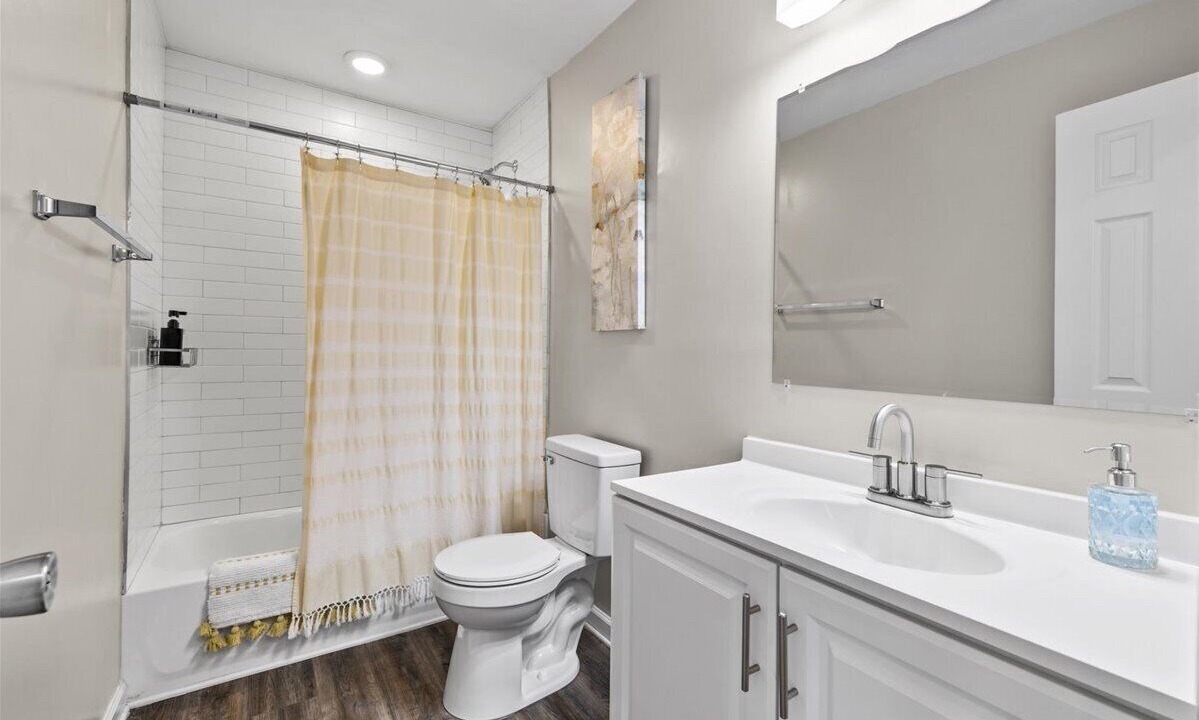 Photo of Bathroom in Roxboro