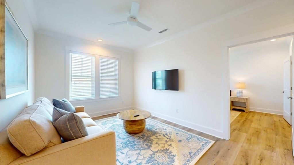 Photo of Livingroom in North Carolina Coast