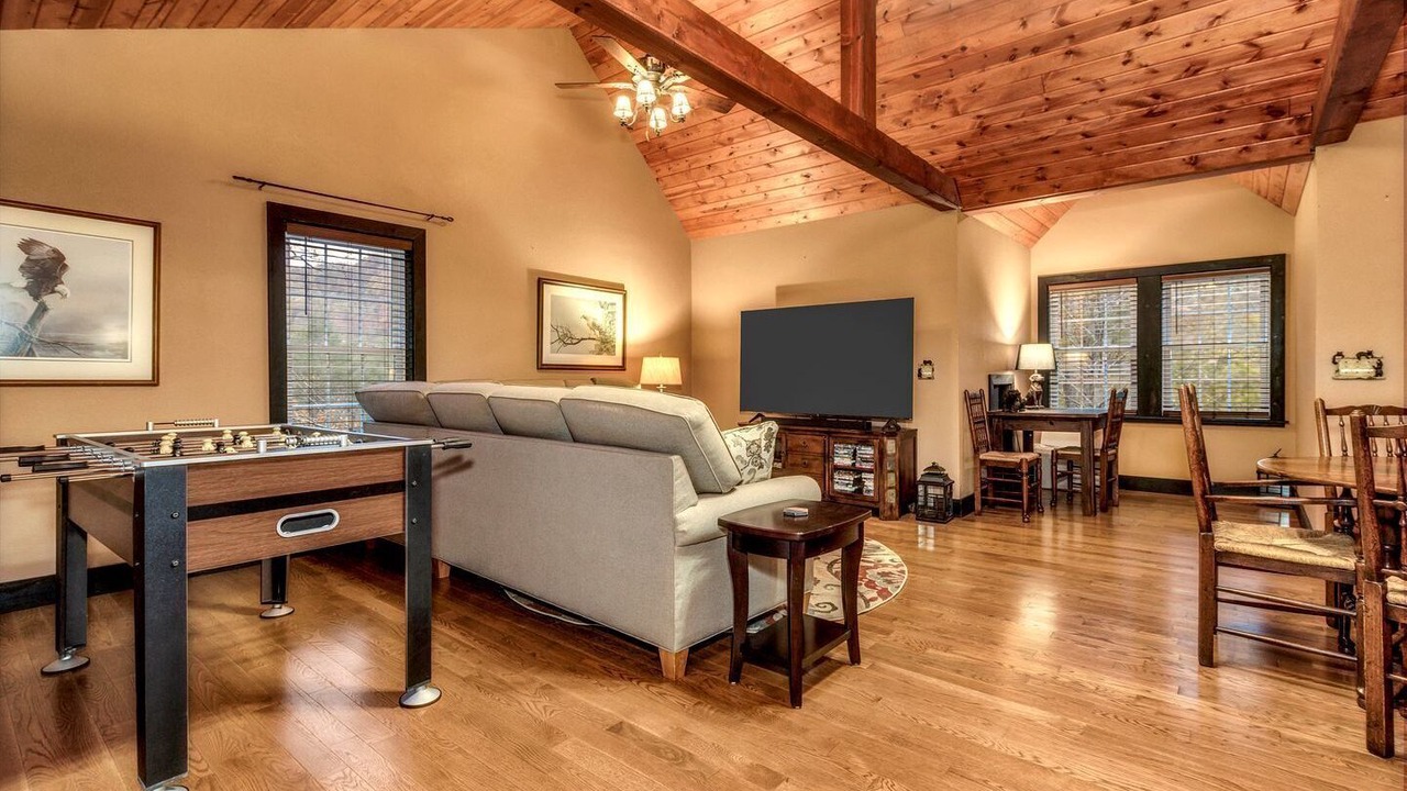 Photo of Livingroom in Barnardsville