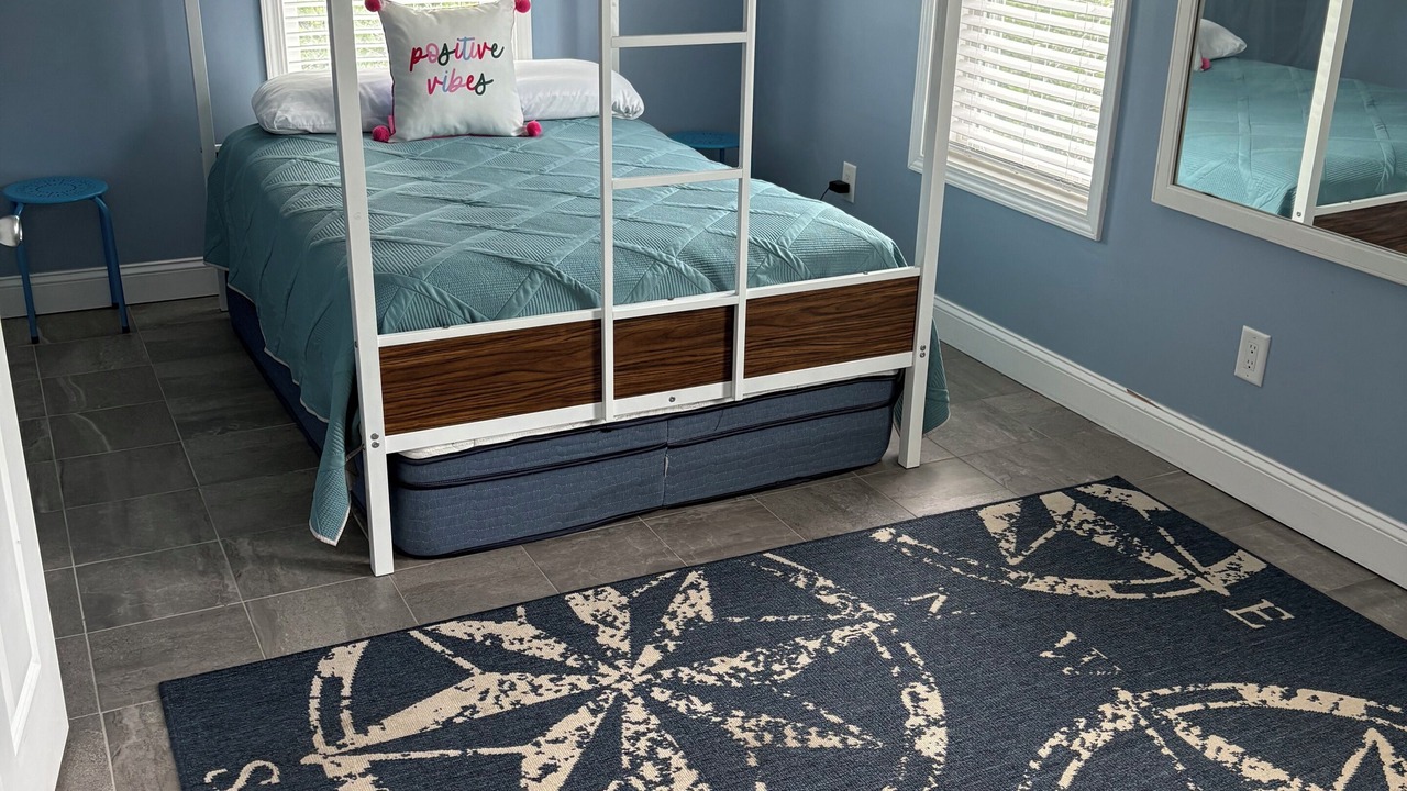 Photo of Bedroom in Cedar Island