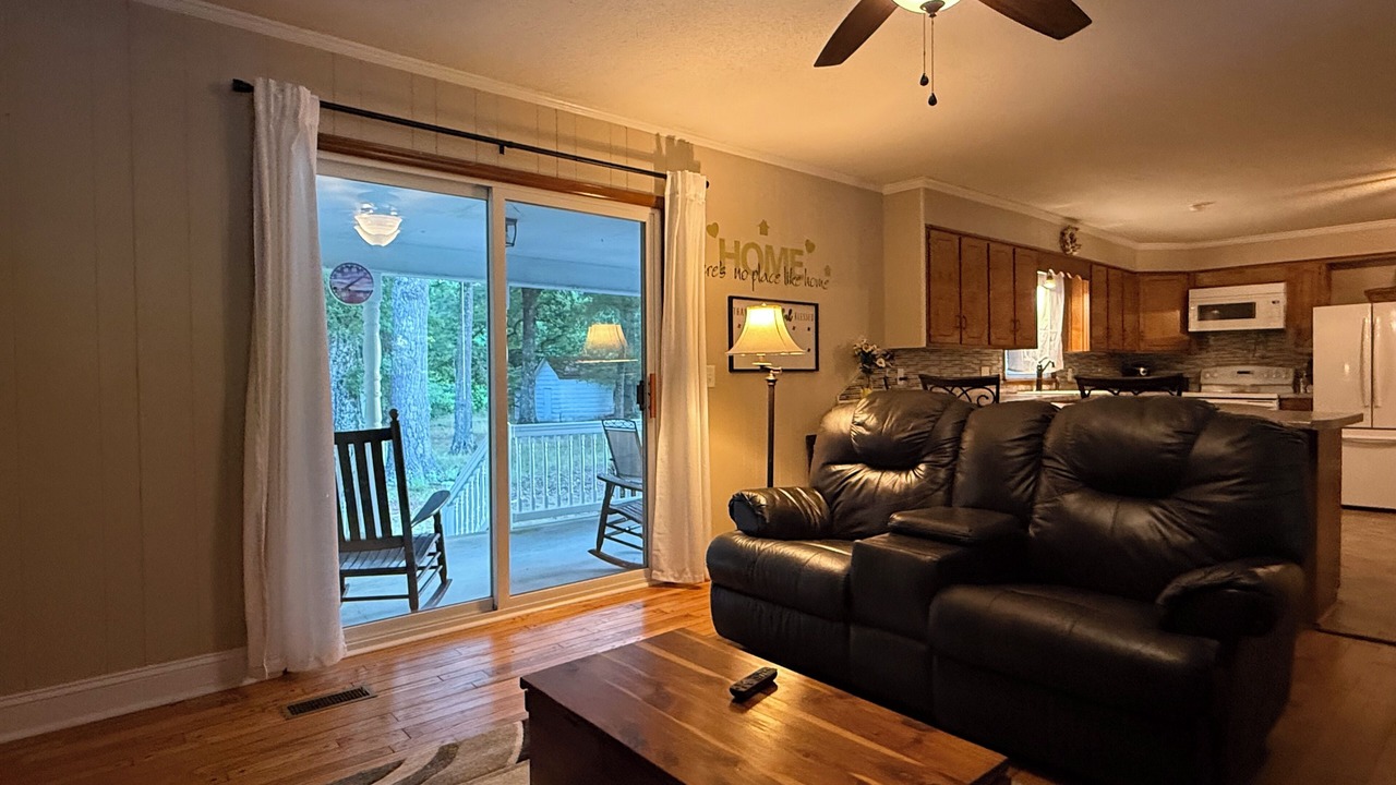 Photo of Livingroom in Ether