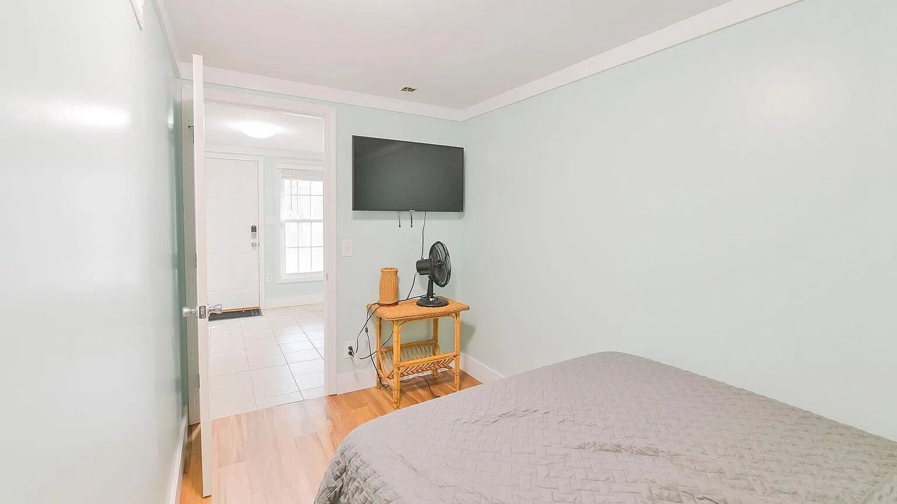 Photo of Bedroom in Benton