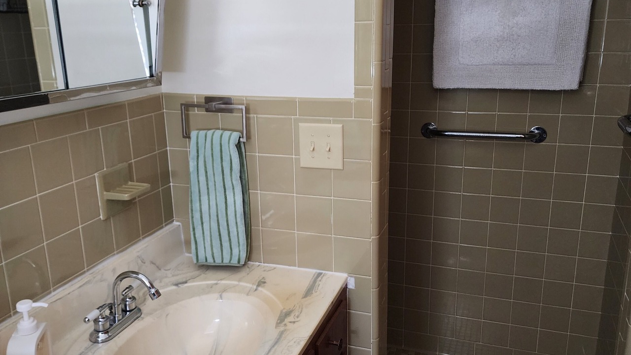 Photo of Bathroom in Campbellsville