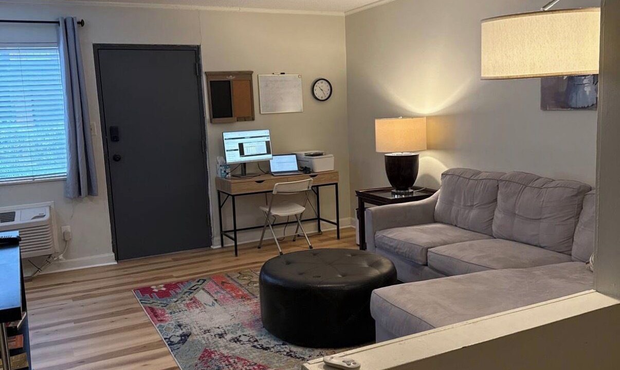 Photo of Livingroom in Downtown Knoxville