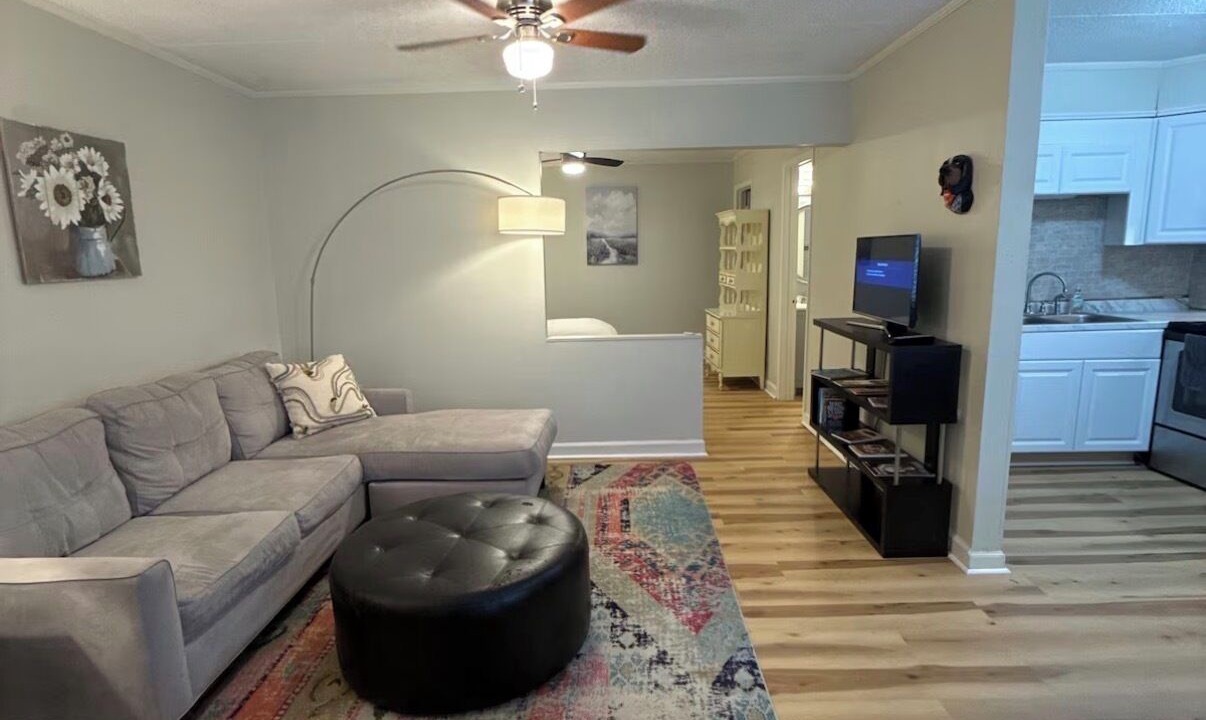 Photo of Livingroom in Downtown Knoxville