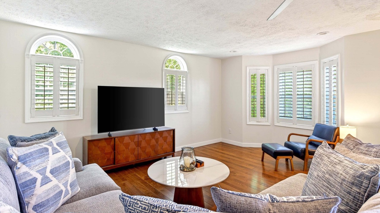 Photo of Bedroom in Forest Lake Heights