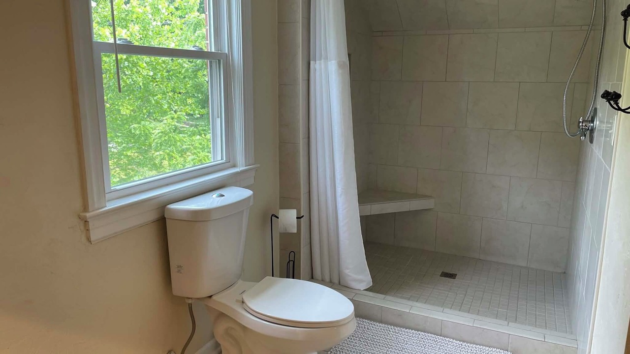 Photo of Bathroom in Cloverdale