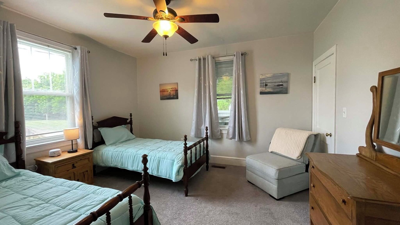 Photo of Bedroom in Cloverdale