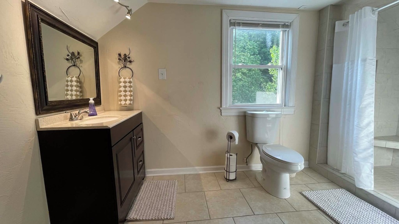 Photo of Bathroom in Cloverdale