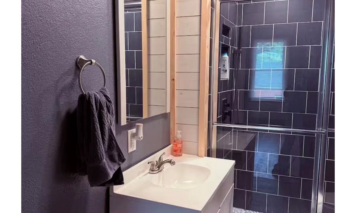 Photo of Bathroom in Rainelle